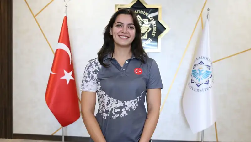 Altın Madalya Kazanan Esra: Şimdi Hedef Dünya Şampiyonluğu!