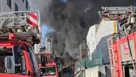 Tuzla’daki Fabrika Yangınında Son Durum: Kontrol Altına Alındı