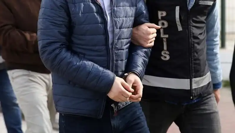 Milyonluk Hırsızlık Çetesi Suçüstü Yakalandı: 5 Gözaltı!