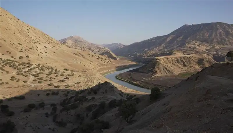 Tahran'da Su Krizi: Su Tüketimi Düşürülmezse Tehlike Büyüyebilir