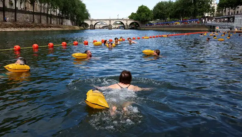 Seine Nehri'ndeki Yasak Kalktı: Paris Halkı İçin Tarihi Bir İlk!