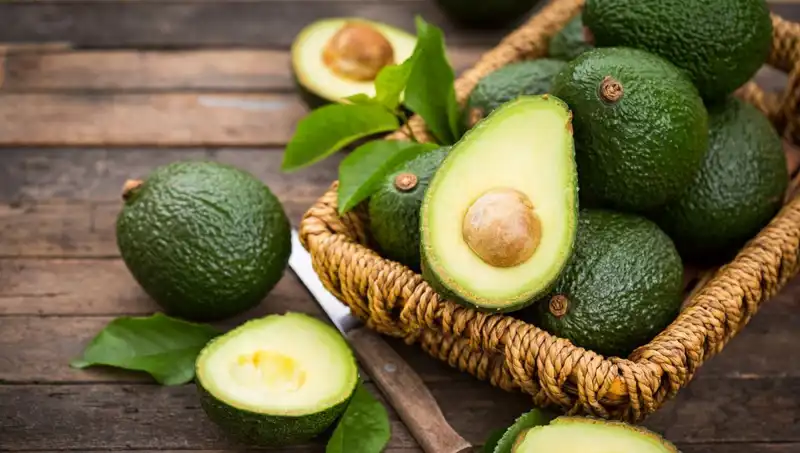 Avokado: Sağlıklı mı Yoksa Zararları mı Var? Merak Edilenler