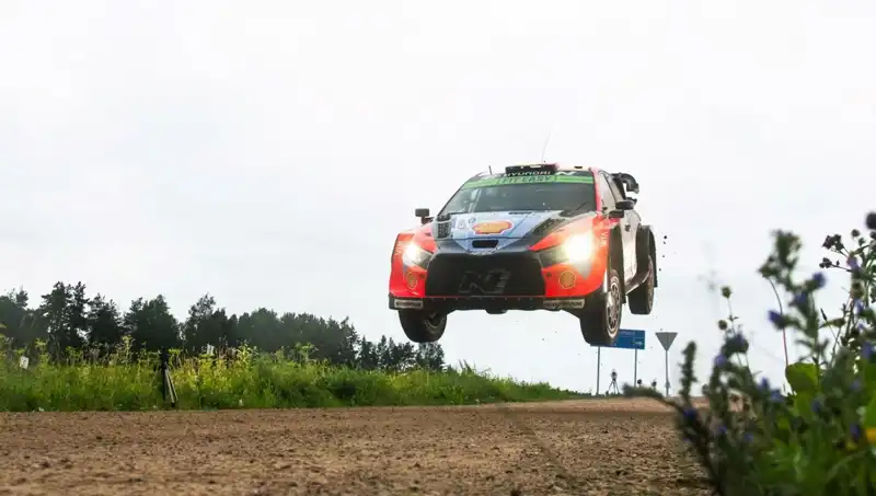 Otomobil Rallisinde Şok Facia: İki Seyirci Hayatını Kaybetti!