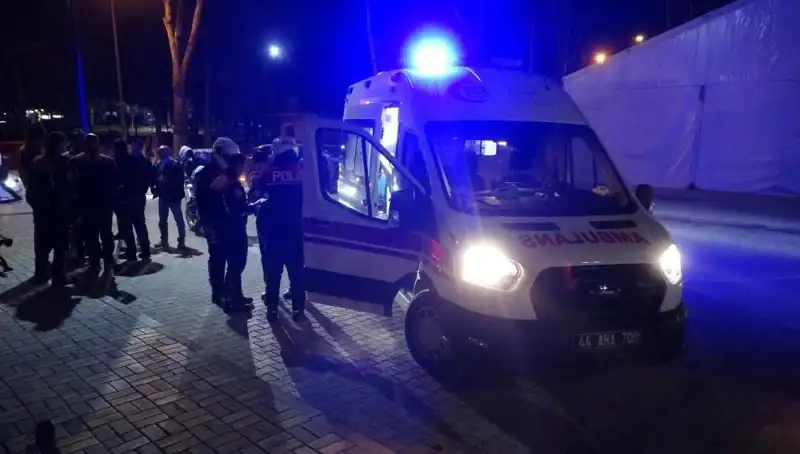Parkta Silahlı Çatışma: İki Gruplaşma Arasında Kanlı Hesaplaşma