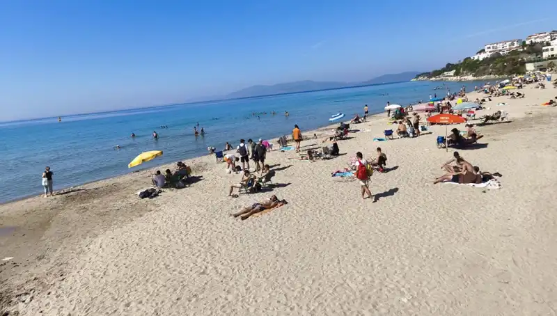 Sıcak Havalarda Plajlar Neden Dolup Taşar? Bizi Bekleyen Yaz Eğlenceleri