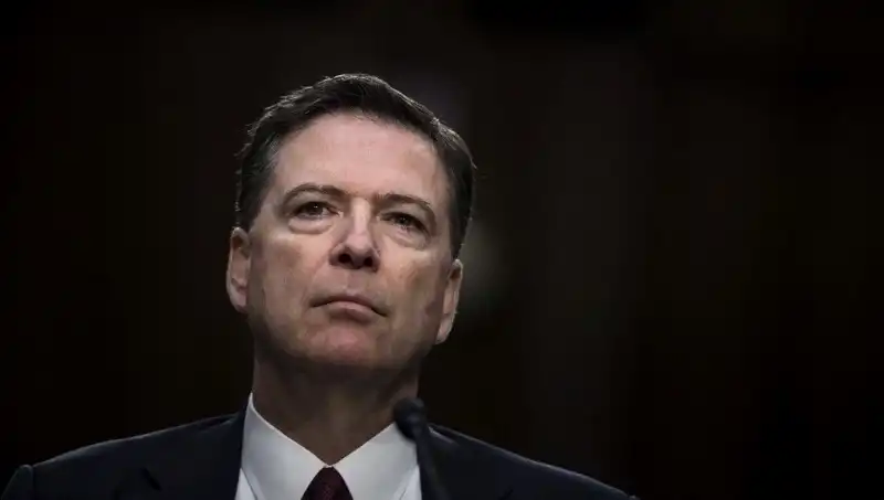 Eski FBI Şefi, Trump'ı 4 Rakamla Tehdit Etti Mi? Tartışma Büyüyor!