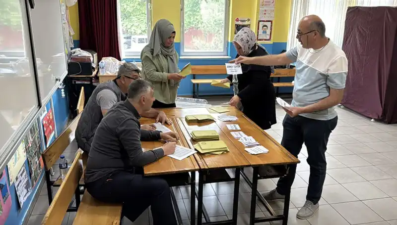 Türkiye Genelinde 405 Mahalle ve Köyde Muhtar Seçimleri Gerçekleşti