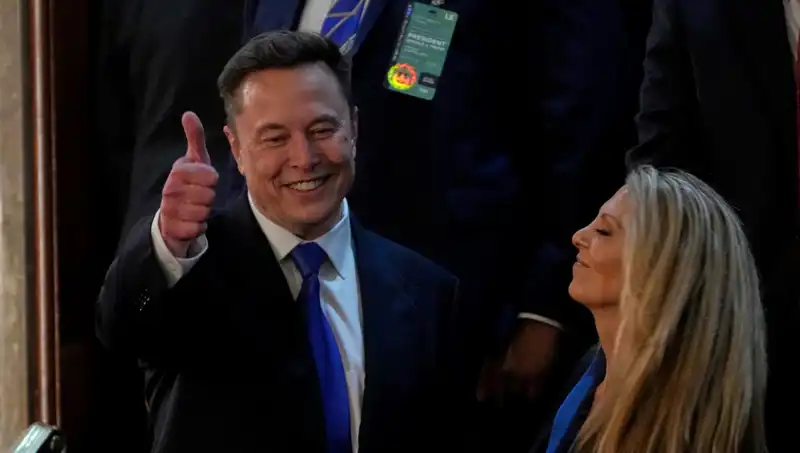 Musk'tan Ukrayna Seçimleri İçin Çarpıcı Tahmin: Zelenski Kaybetmeye Yakın!