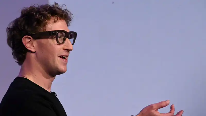Zuckerberg'in Yeni Gözlükleri: Yapay Zeka ile Geleceği Şekillendirmek