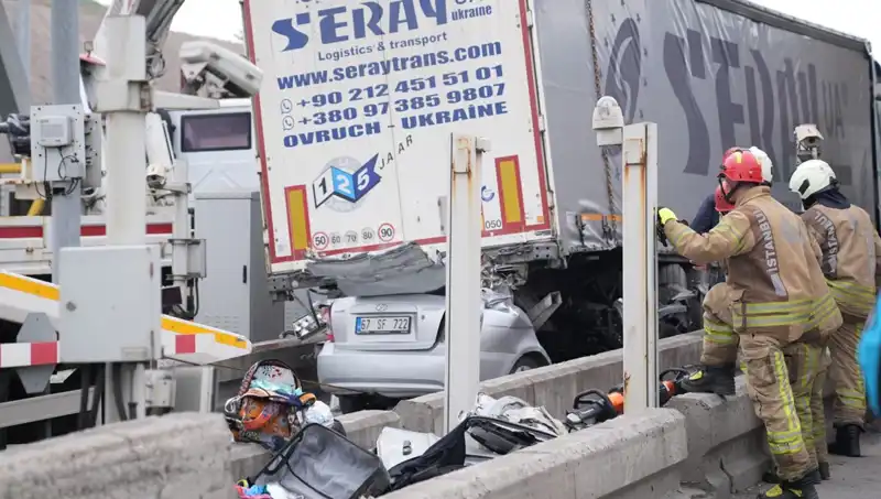 Bayram Tatilinde Yollarda 72 Can: Trafik Kazalarının Korkutucu Bilançosu