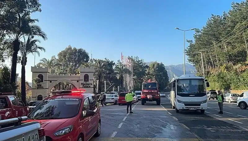 Muğla'daki Beş Yıldızlı Otelde Korkutan Yangın: Turistler Panik İçinde