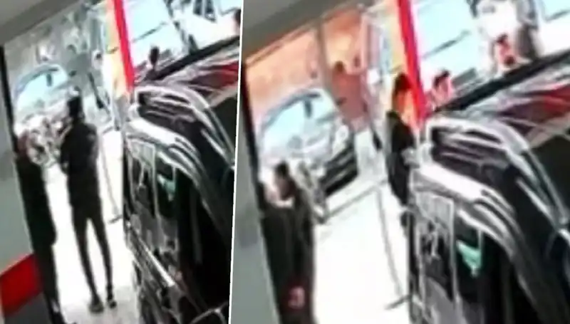 İstanbul'da Galeriye El Yapımı Patlayıcıyla Gerçekleşen Saldırı Merak Uyandırdı