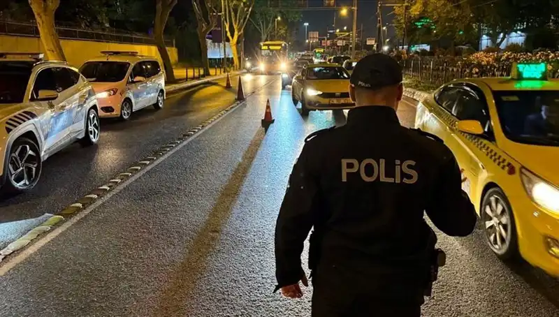 Huzur İstanbul Operasyonu: 1.500 Kişi Gözaltına Alındı