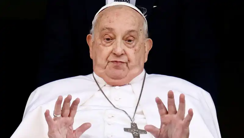 Papa Francis'in Hayatta Kalma Hikayesi: İki Kez Ölümün Eşiğinden Döndü