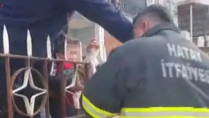 Hatay'da Küçük Çocuğun Koluna Demir Korkuluk Saplandı: Olayın Ayrıntıları