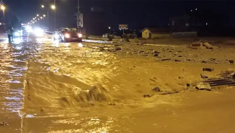 Konya ve Ankara'da Sel Felaketi: Yaşamı Olumsuz Etkileyen Olaylar