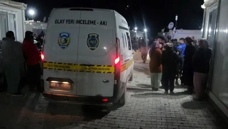 Husumetlilerin Silahlı Kavgası: Bir Kişi Hayatını Kaybetti, İki Yaralı Var
