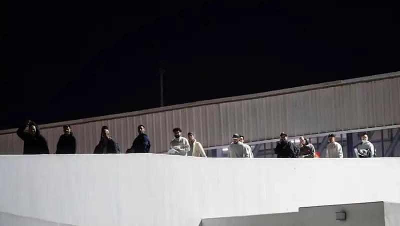 Türkiye'de İki İlde Düzensiz Göçmen Operasyonu: 150'den Fazla Göçmen Yakalandı