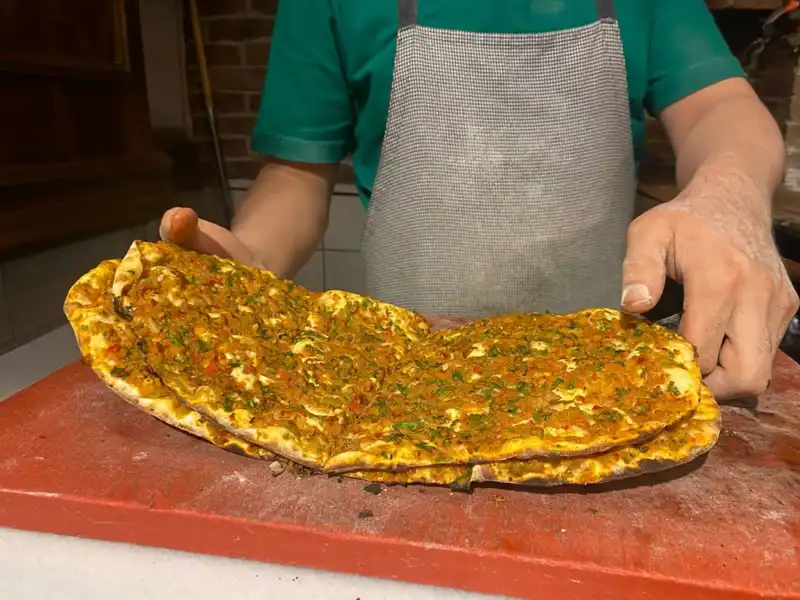 İstanbul'da Lahmacun Fiyatları Arasındaki Uçurum Neden Bu Kadar Büyüdü?