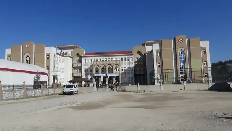 Ortaokulda Öğrenciye Şiddet İddiası: Olayın Detayları ve Sonrası