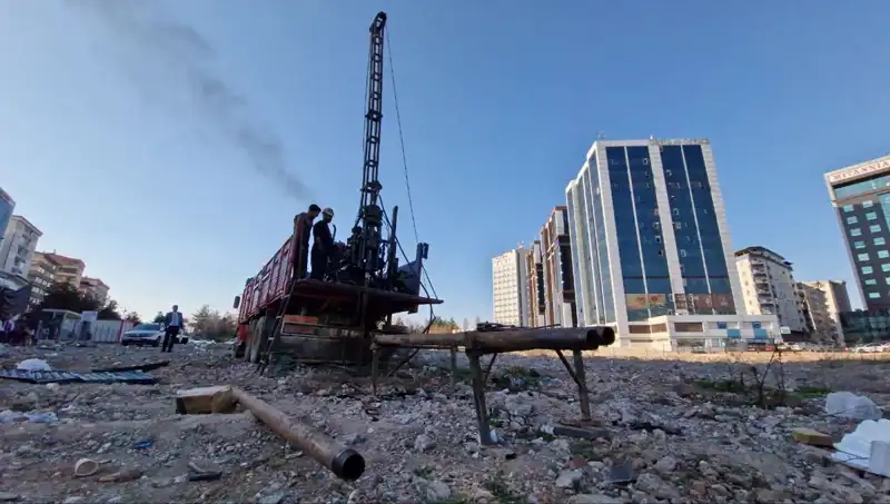 Galeria Sitesi’nde İlk Kazma Vuruldu: 89 Kişinin Mezarı Üzerinde Yeni Bir Başlangıç!