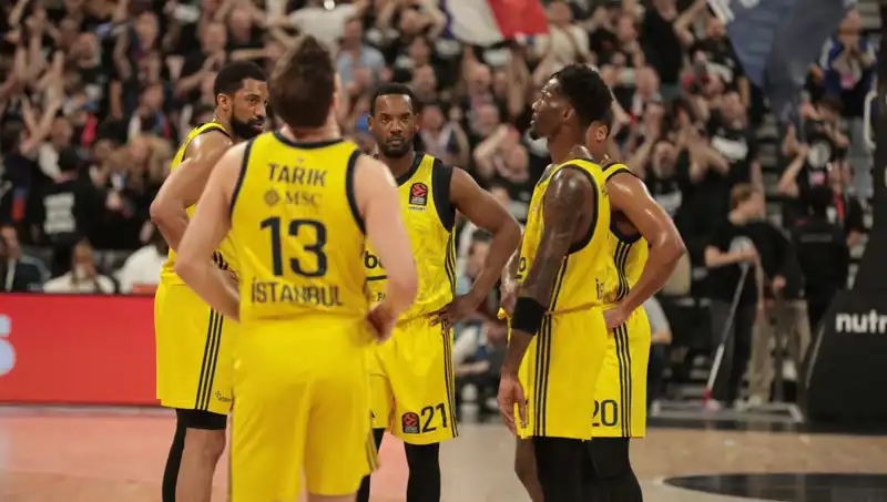 Fenerbahçe, Panathinaikos Maçında Final Hedefini Zorluyor