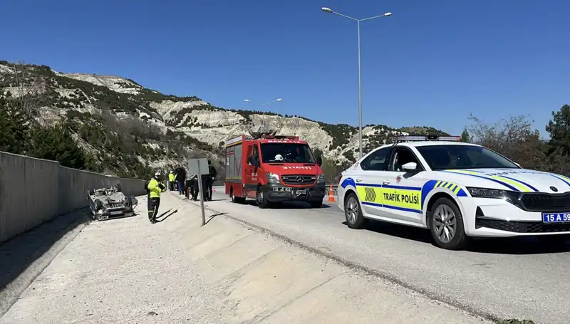 Burdur'da Korkunç Kaza: İki Çocuk Ve Dört Yaralı Var