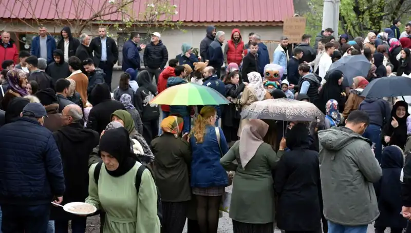 Geleneksel Bayramlaşmanın Tam 100. Yılı: 12 Bin Kişi Bir Araya Geldi