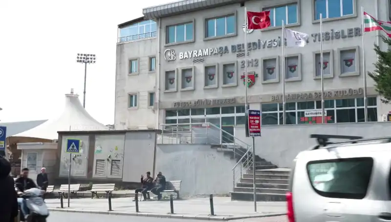 Arda Turan Spor Kompleksi Otoparkını Su Bastı: Süper Almaya Hazırlanıyor!