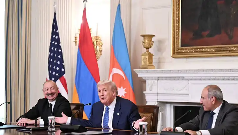 Aliyev’den Ermenistan’a Anayasa Çağrısı: Zaman Kaybetmeye Son Verin!