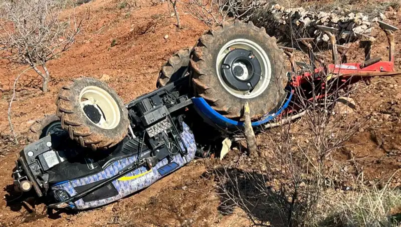 Siirt’te Traktör Devrildi: Ekinci Hayatını Kaybetti