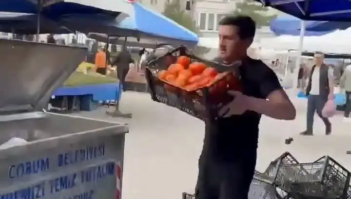 Domatesleri Çöpe Döken Pazarcıya Şok Para Cezası Verildi!