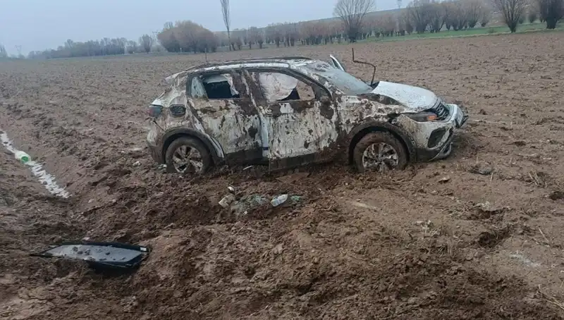 Şarampole Devrilen Otomobil: Korkutan Kaza Detayları ve Yaralılar