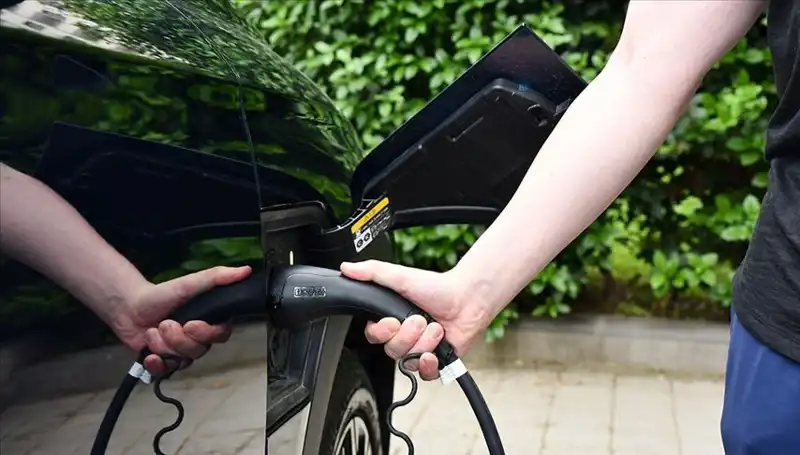 ABD İle İngiltere Arasında Elektrikli Araç Üretimine Destek Anlaşması