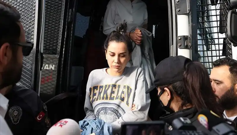Dilan Polat'ın Instagram Hesabına Erişim Kapandı: Gerçek Neden Ne?