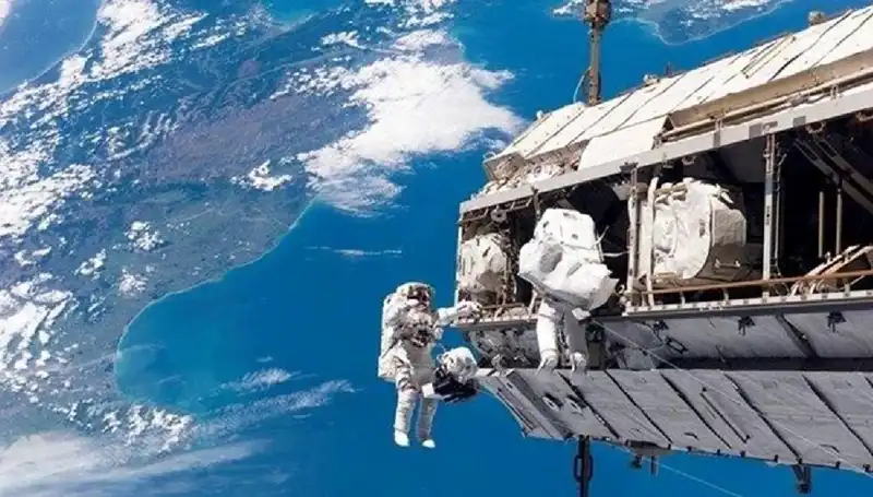NASA ve Rusya, Uzay İstasyonu İşbirliği İçin Tarihi Anlaşmaya İmza Attı