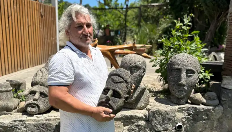 3 Günde Yapılan Heykeller, Görenleri Tarihi Eser Sanıyor: Sanatçı Neden Satmıyor?